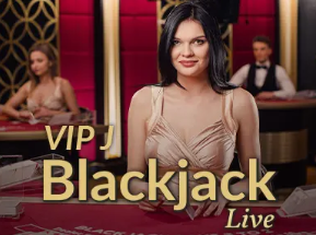 麦卡利斯特补射破门，但裁判判争顶犯规在先进球无效